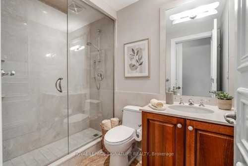 1502C-662 Sheppard Avenue E, Toronto, ON - Indoor Photo Showing Bathroom