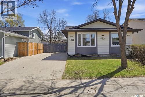 6831 Whelan Drive, Regina, SK - Outdoor