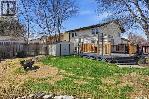 6831 Whelan Drive, Regina, SK - Outdoor