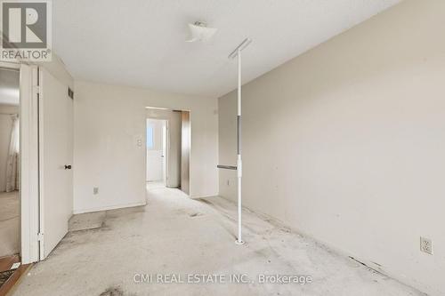 2275 Chapman Court, Pickering, ON - Indoor Photo Showing Other Room