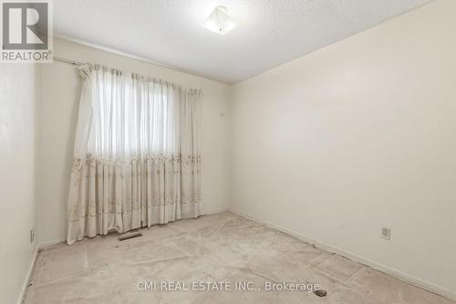 2275 Chapman Court, Pickering, ON - Indoor Photo Showing Other Room