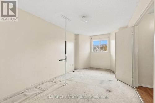 2275 Chapman Court, Pickering, ON - Indoor Photo Showing Other Room