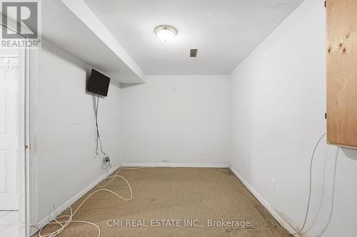 2275 Chapman Court, Pickering, ON - Indoor Photo Showing Other Room
