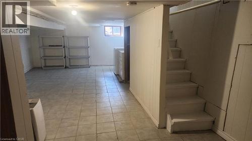 85 Oxford Street, Hamilton, ON - Indoor Photo Showing Other Room