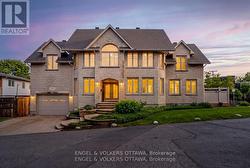 249 ATLANTIS AVENUE  Ottawa, ON K2A 1X9