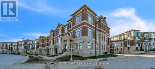 60 LUNAY DRIVE  Richmond Hill, ON L4S 0P2