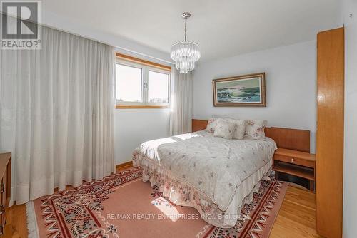7368 Redstone Road, Mississauga, ON - Indoor Photo Showing Bedroom