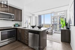 2202 - 15 ZORRA STREET Toronto, ON M8Z 0C1