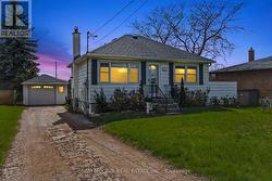 1088 CHERRIEBELL ROAD  Mississauga, ON L5E 2R3