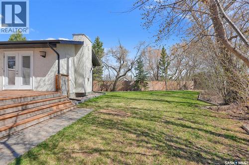 2419 Glamis Place E, Regina, SK - Outdoor