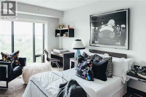 1235 Richmond Street Unit# 902, London, ON - Indoor Photo Showing Bedroom