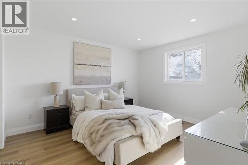 5 Bradbury Crescent, Paris, ON - Indoor Photo Showing Bedroom