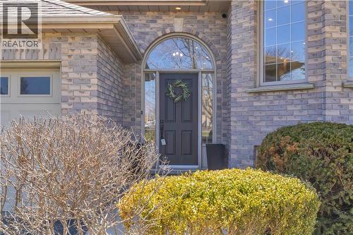 5 Bradbury Crescent, Paris, ON - Outdoor