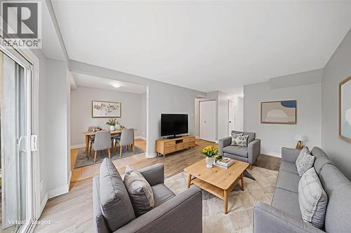183 Bedford Crescent, Sarnia, ON - Indoor Photo Showing Living Room