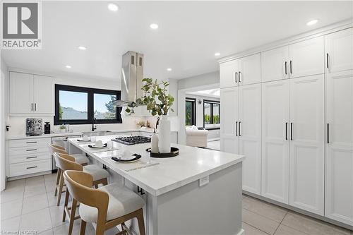 176 Albion Falls Boulevard, Hamilton, ON - Indoor Photo Showing Kitchen