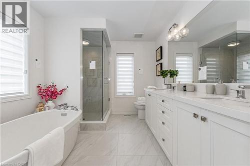 11 William Dunlop Street, Kitchener, ON - Indoor Photo Showing Bathroom