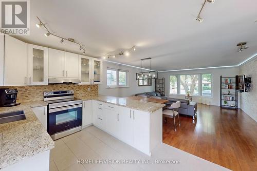 16 Palgrave Crescent, Brampton, ON - Indoor Photo Showing Kitchen With Double Sink