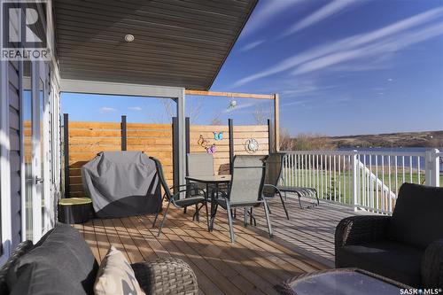 48 1200 North Shore Land, Buffalo Pound Lake, SK - Indoor Photo Showing Living Room