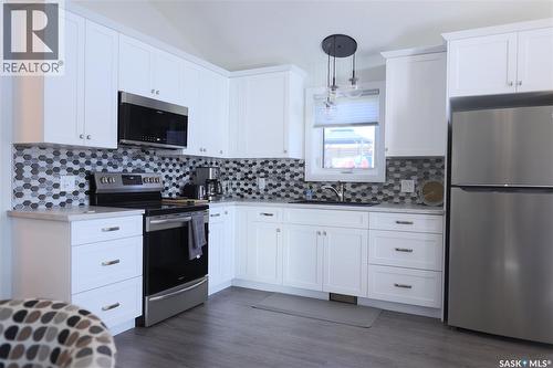 48 1200 North Shore Land, Buffalo Pound Lake, SK - Indoor Photo Showing Bedroom