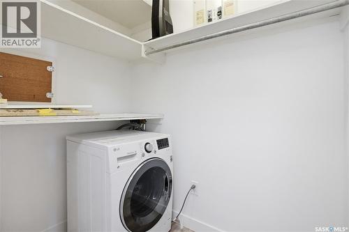 28 42 Spence Street, Regina, SK - Indoor Photo Showing Laundry Room