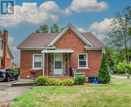 56 LILAC STREET  Kitchener, ON N2G 3A8