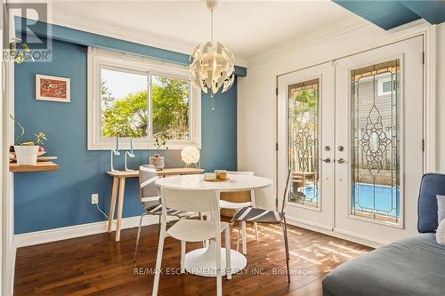 66 Skyline Drive, Hamilton, ON - Indoor Photo Showing Dining Room