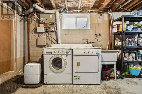66 Skyline Drive, Hamilton, ON - Indoor Photo Showing Laundry Room