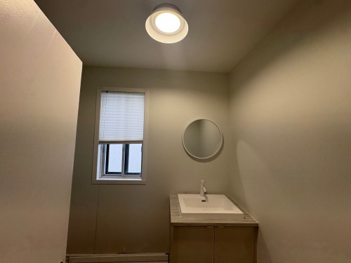 Salle d'eau - 222 Rue Notre-Dame, Repentigny (Repentigny), QC - Indoor Photo Showing Bathroom