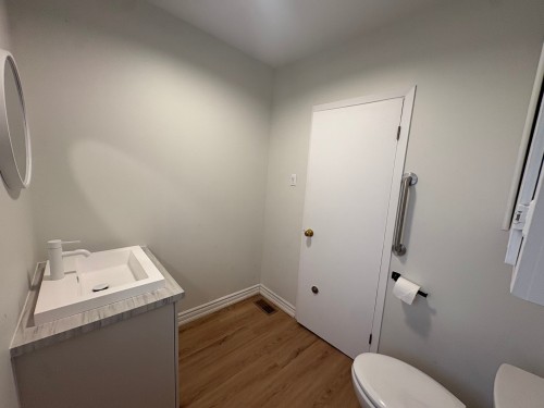 Intérieur - 222 Rue Notre-Dame, Repentigny (Repentigny), QC - Indoor Photo Showing Bathroom