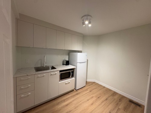Cuisine - 222 Rue Notre-Dame, Repentigny (Repentigny), QC - Indoor Photo Showing Kitchen