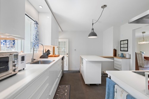 Cuisine - 55 Av. Madsen, Beaconsfield, QC - Indoor Photo Showing Kitchen