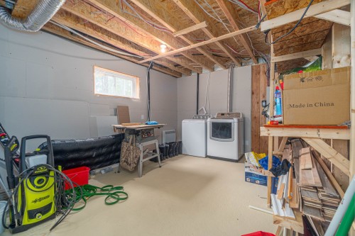 Family Room - 42 Ch. Raphaël, Nominingue, QC - Indoor Photo Showing Basement