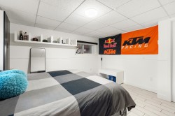 Bedroom - 