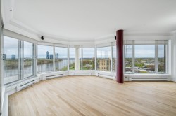 Salon - 