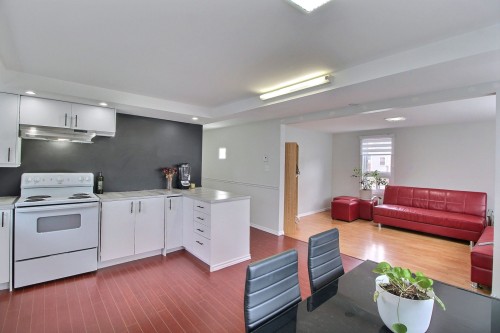 Vue d'ensemble - 265 10E Rue, Val-D'Or, QC - Indoor Photo Showing Kitchen