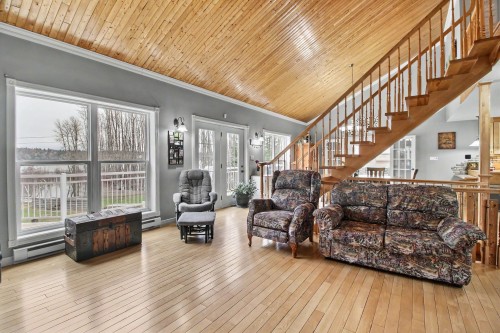 Salon - 1038 Ch. Bergeron, Rouyn-Noranda, QC - Indoor Photo Showing Living Room