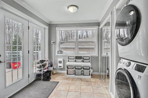 Hall d'entrée/Vestibule - 1038 Ch. Bergeron, Rouyn-Noranda, QC - Indoor Photo Showing Laundry Room