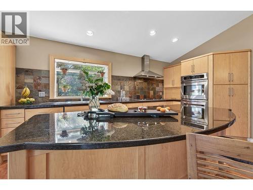 3929 Gallaghers Circle, Kelowna, BC - Indoor Photo Showing Kitchen