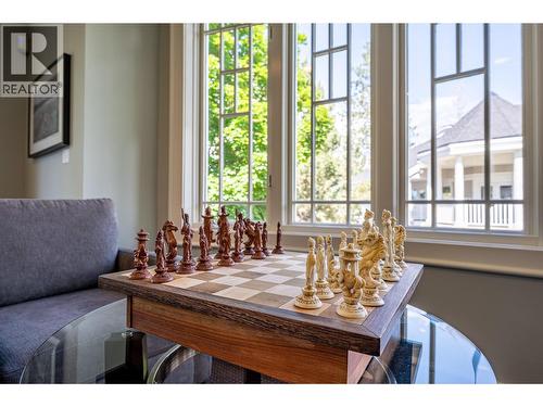 3929 Gallaghers Circle, Kelowna, BC - Indoor