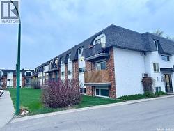 4 3625 Chaben PLACE  Saskatoon, SK S7H 4E9