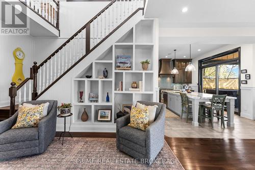 72323 Bluewater Highway, Bluewater (Hay), ON - Indoor Photo Showing Living Room
