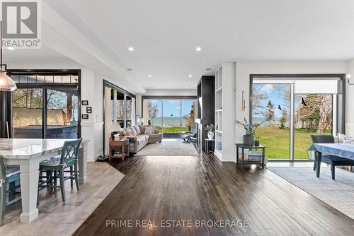 72323 Bluewater Highway, Bluewater (Hay), ON - Indoor