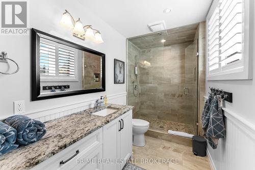 72323 Bluewater Highway, Bluewater (Hay), ON - Indoor Photo Showing Bathroom