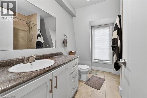 UNIT B - 167 Walnut Street S, Hamilton, ON - Indoor Photo Showing Bathroom