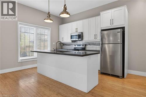 UNIT A - 167 Walnut Street S, Hamilton, ON - Indoor Photo Showing Kitchen