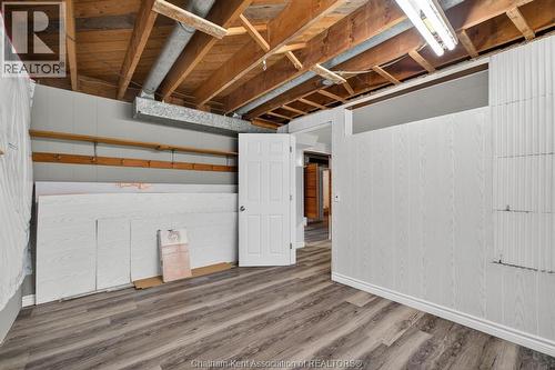 35 Peter Street, Chatham, ON - Indoor Photo Showing Basement