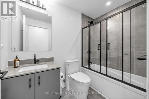 C 902 - 4878 Powers Common, Burlington, ON - Indoor Photo Showing Bathroom