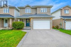 435 SIMCOE STREET Bradford West Gwillimbury, ON L3Z 3C4