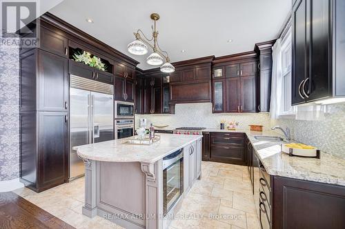 9 Berkshire Crescent, Markham, ON - Indoor Photo Showing Kitchen With Stainless Steel Kitchen With Upgraded Kitchen