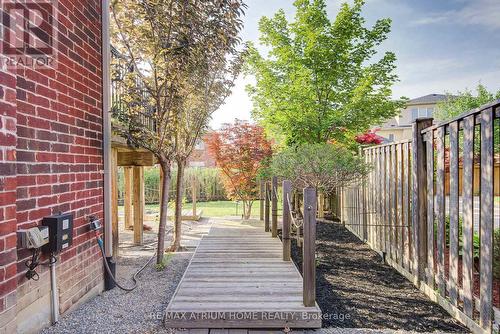 9 Berkshire Crescent, Markham, ON - Outdoor